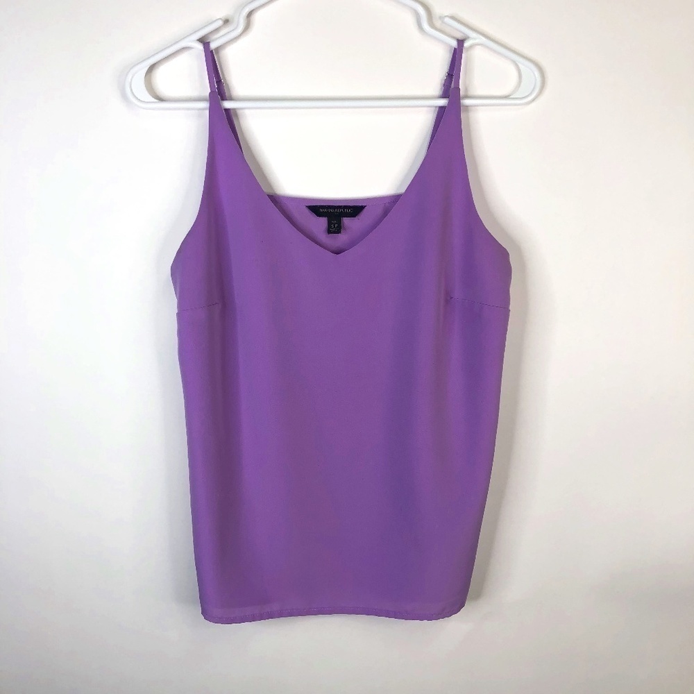 Banana Republic lilac purple v-neck camisole tank top Small Petite